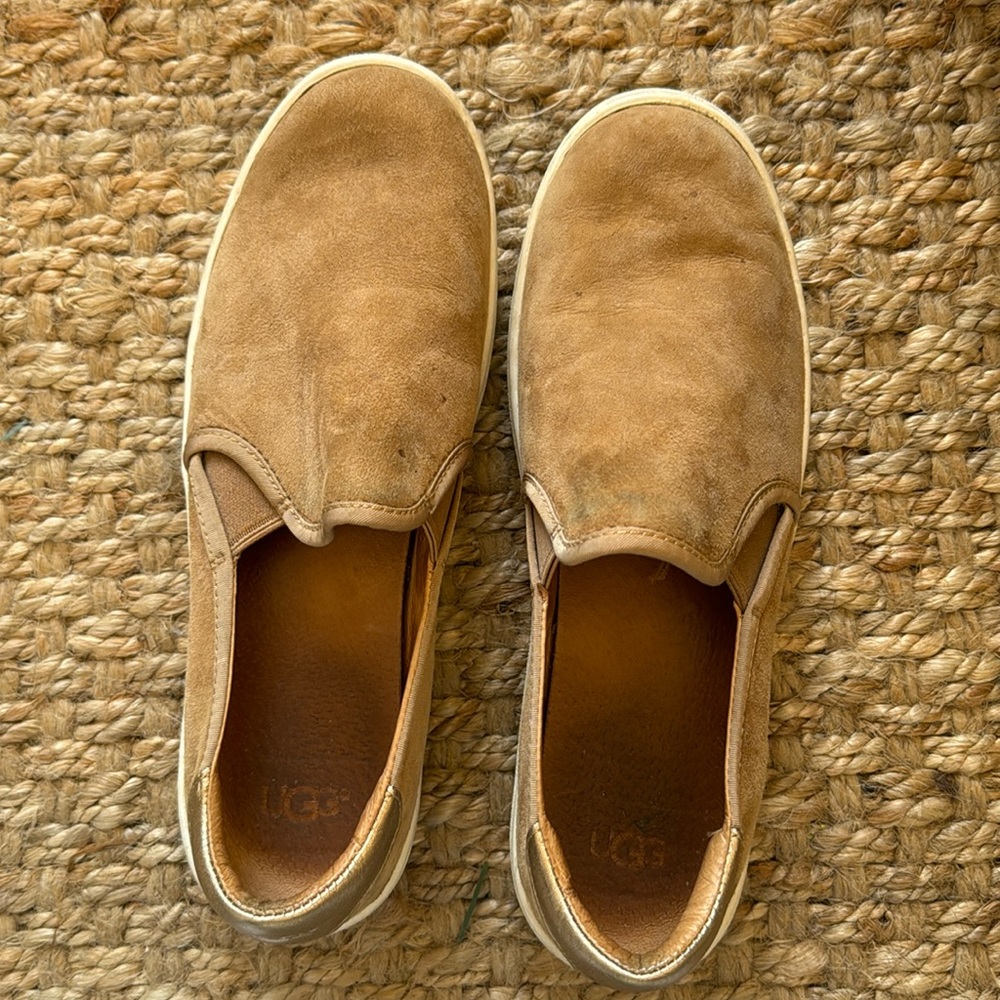 Ugg casual slip on sneakers